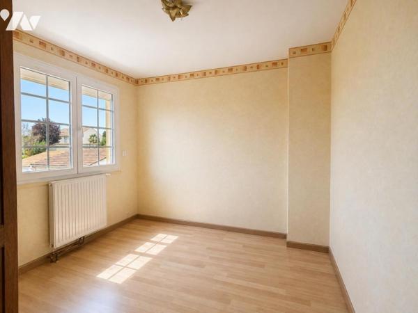 MAISON 5 PIECES - 4 CHAMBRES - GARAGE - JARDIN - COUERON LA CHABOSSIERE