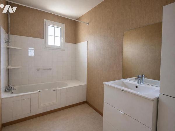 MAISON 5 PIECES - 4 CHAMBRES - GARAGE - JARDIN - COUERON LA CHABOSSIERE