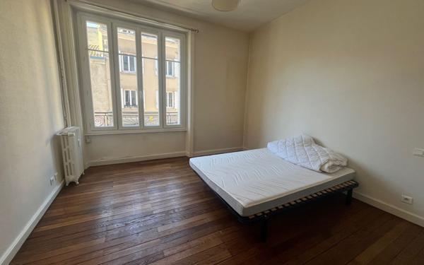 Appartement à louer    3 pièces • 67 m2 Limoges