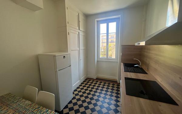 Appartement à louer    3 pièces • 67 m2 Limoges