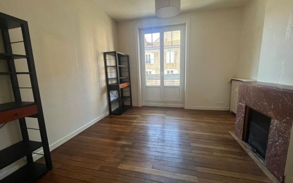 Appartement à louer    3 pièces • 67 m2 Limoges