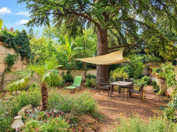 Maison familiale avec jardin , centre ville Cognac