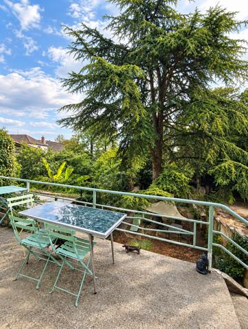 Maison familiale avec jardin , centre ville Cognac