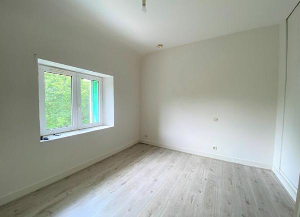 Maison à louer    3 pièces •  Thoré-la-Rochette