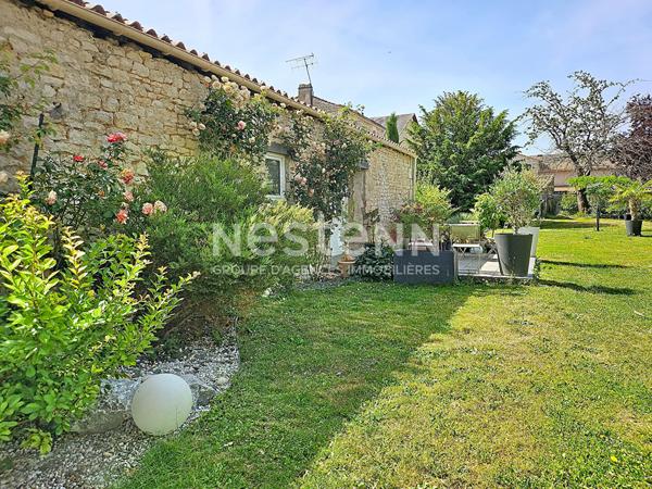Maison  5 pièce(s) 197 m2, coeur de Fontenay-le-Comte,4 chambres, jardin, garage