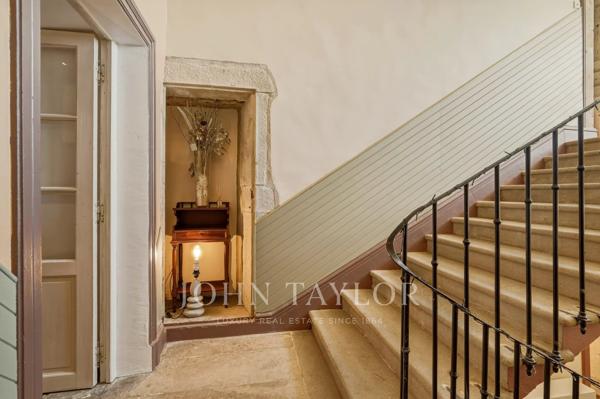 Vallée du Rhône, 277 m², 5 ch, piscine