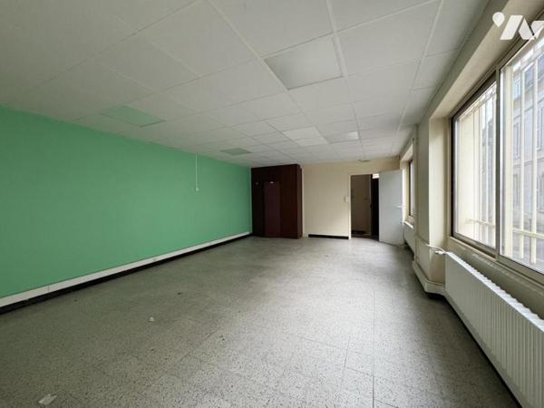 Bureaux avec cour LAON ville haute (113 m2)
