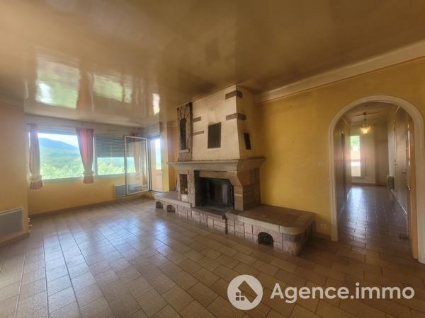 À vendre - Immeuble 553 m² situé à Saint-Laurent-de-Cerdans (66260)