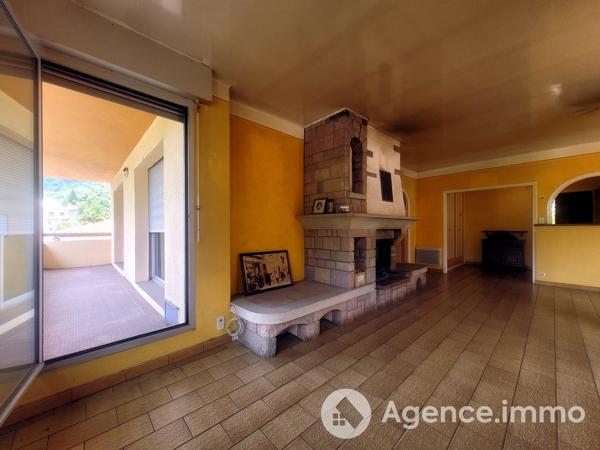 À vendre - Immeuble 553 m² situé à Saint-Laurent-de-Cerdans (66260)