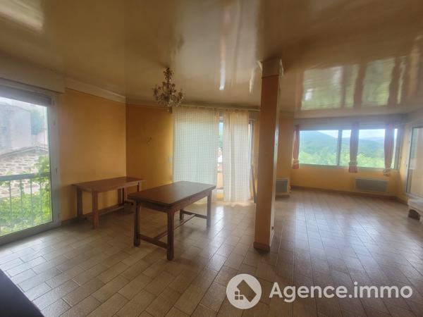 À vendre - Immeuble 553 m² situé à Saint-Laurent-de-Cerdans (66260)