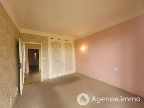 À vendre - Immeuble 553 m² situé à Saint-Laurent-de-Cerdans (66260)