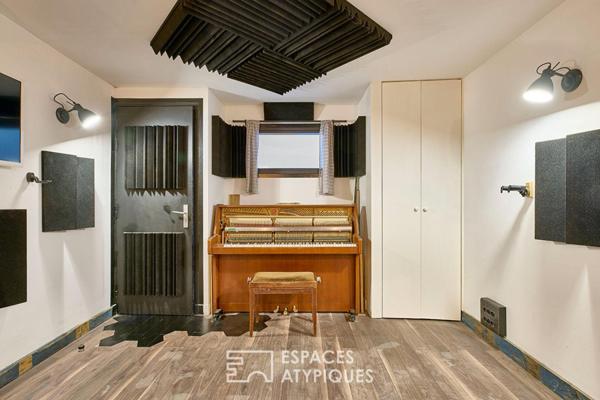 Ancienne boutique reconfigurée avec souplex et courette – Simplon / Jules Joffrin