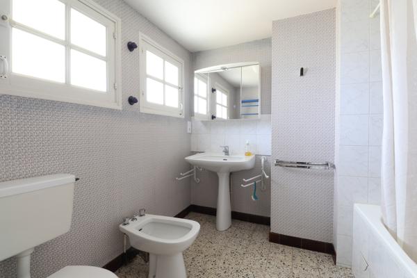 VAUX SUR MER - 150 M PLAGE DE NAUZAN - MAISON 5 CHAMBRES - JARDIN