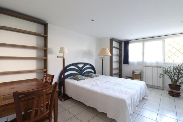 VAUX SUR MER - 150 M PLAGE DE NAUZAN - MAISON 5 CHAMBRES - JARDIN