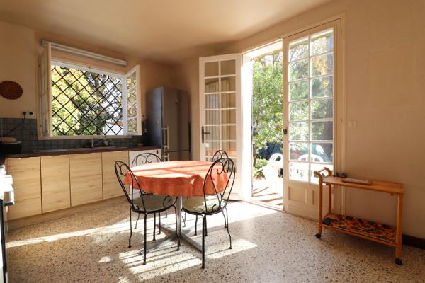 VAUX SUR MER - 150 M PLAGE DE NAUZAN - MAISON 5 CHAMBRES - JARDIN
