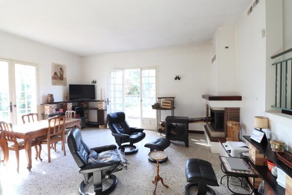 VAUX SUR MER - 150 M PLAGE DE NAUZAN - MAISON 5 CHAMBRES - JARDIN
