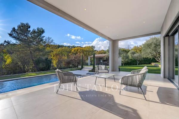 Le Rouret - Villa contemporaine au calme absolu