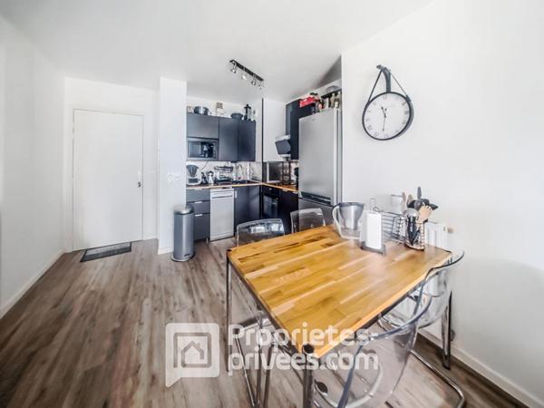 charmant 2 piéces avec balcon