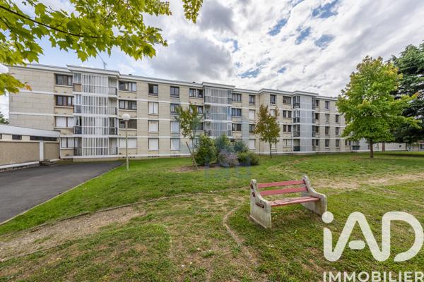 Location appartement 3 pièces 57 m² Chevilly-Larue