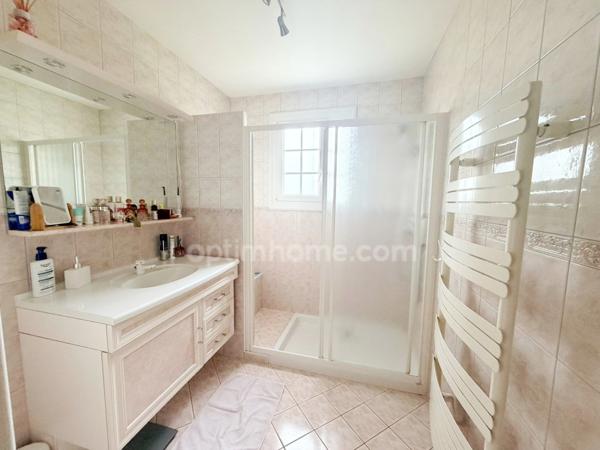 MAISON 3 CHAMBRES – SOUS-SOL COMPLET – GARAGE 50 m² – LE MANS SUD / HÔPITAL SUD