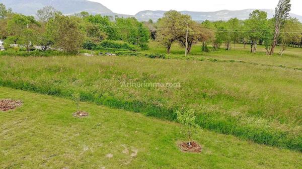 Vente Terrain 927 m2 à Injoux-Génissiat