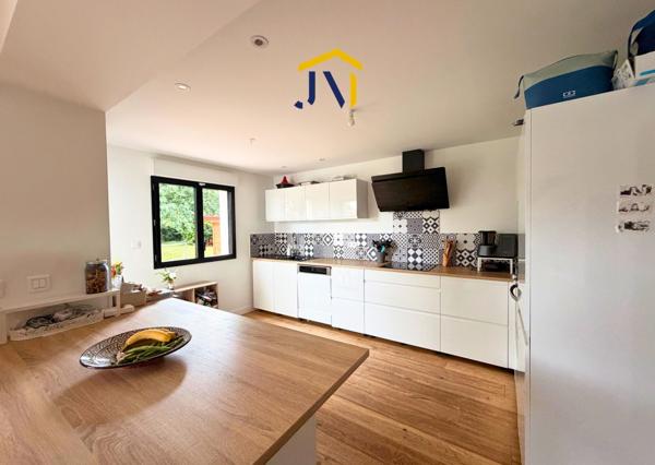 Maison 6 pièce(s) 5 chambre(s) 183 m²