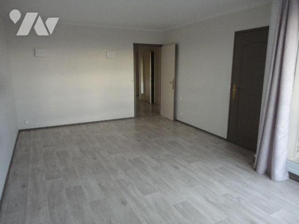 EXCLUSIVITE - A VENDRE sur ARMENTIERES dans le NORD (59280)- Superbe APPARTEMENT de Type 3 avec...