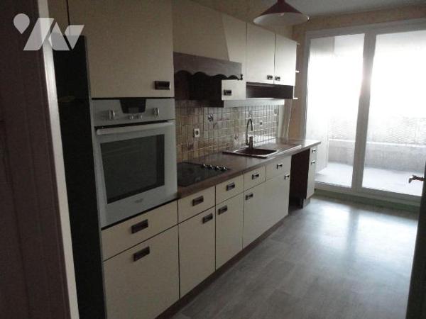 EXCLUSIVITE - A VENDRE sur ARMENTIERES dans le NORD (59280)- Superbe APPARTEMENT de Type 3 avec...