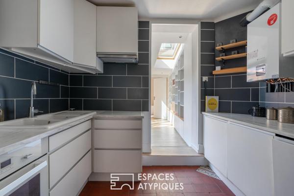Maison de ville singulière : Esprit atelier et patio intimiste – Nantes Zola