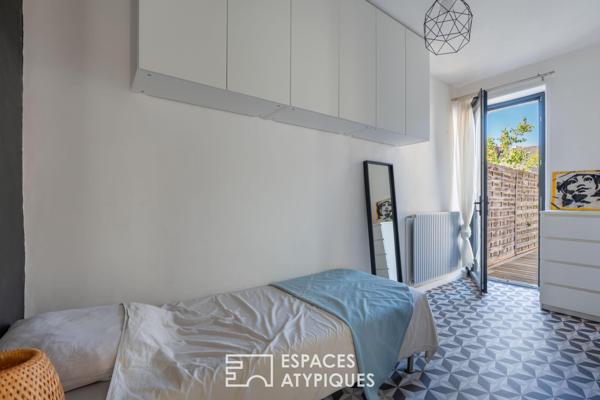 Maison de ville singulière : Esprit atelier et patio intimiste – Nantes Zola