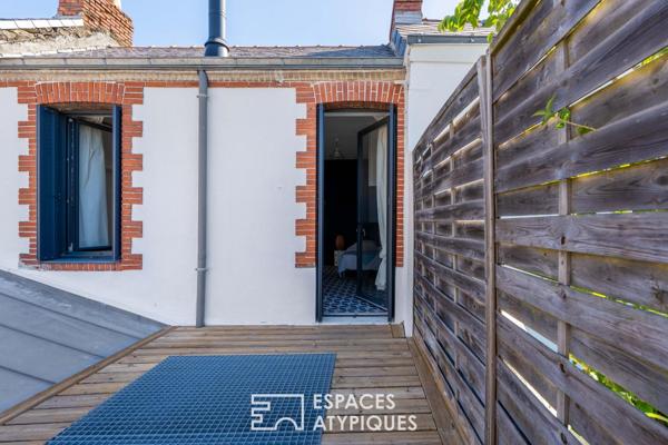 Maison de ville singulière : Esprit atelier et patio intimiste – Nantes Zola