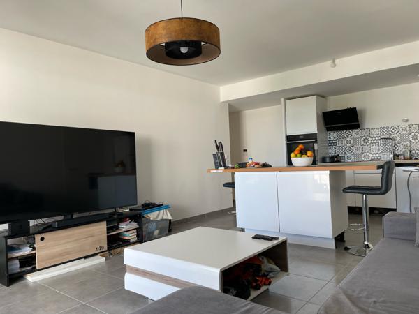 Castelnau-le-Lez (34170) Castelnau T4 77m2 avec terrasse 17m2 et parking 399000€