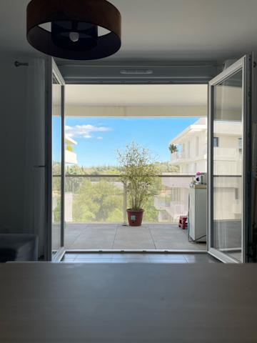 Castelnau-le-Lez (34170) Castelnau T4 77m2 avec terrasse 17m2 et parking 399000€