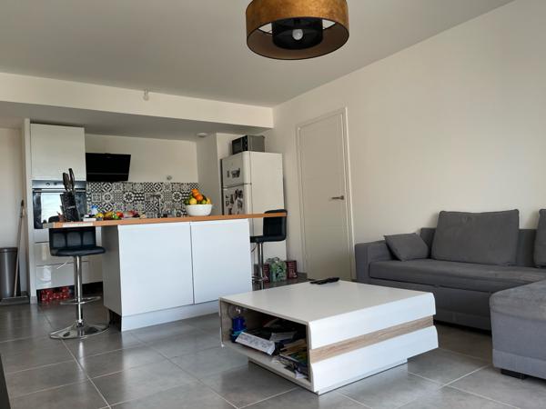 Castelnau-le-Lez (34170) Castelnau T4 77m2 avec terrasse 17m2 et parking 399000€