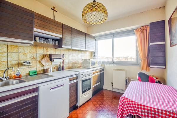 VENTE APPARTEMENT DE STANDING 3 CHAMBRES AVEC DOUBLE BALCONS ET PARKING