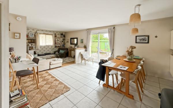 Maison à vendre    4 pièces •  Roquefort