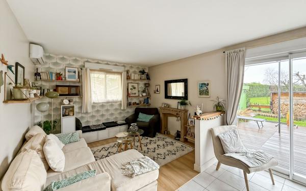 Maison à vendre    4 pièces •  Roquefort