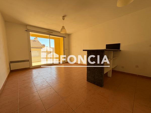 Location Appartement 3 pièces 52.5 m² - 5 RUE DU DOCTEUR PERRIMOND Toulon 83000
