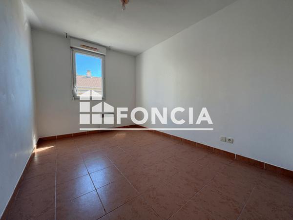 Location Appartement 3 pièces 52.5 m² - 5 RUE DU DOCTEUR PERRIMOND Toulon 83000
