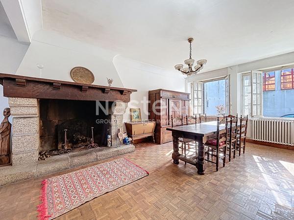 Plougastel-Daoulas : grande maison familiale en centre-ville