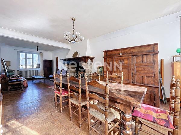 Plougastel-Daoulas : grande maison familiale en centre-ville