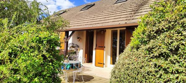 Maison familiale sur 657m² de terrain 185 000 € H.A.I.*