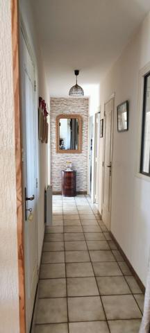 Maison familiale sur 657m² de terrain 185 000 € H.A.I.*