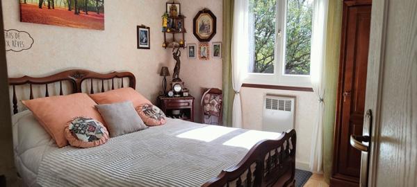 Maison familiale sur 657m² de terrain 185 000 € H.A.I.*