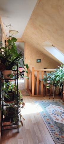 Maison familiale sur 657m² de terrain 185 000 € H.A.I.*