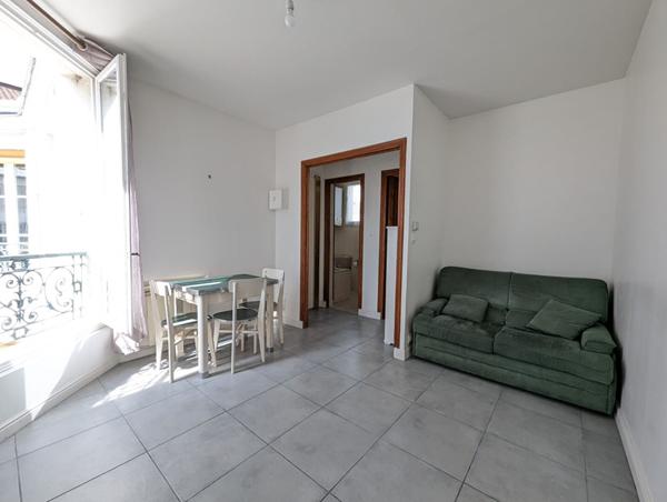 Quartier Grenelle / vue Tour Eiffel - 2 pièces 39.82m²