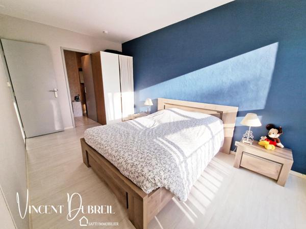 VASTE APPARTEMENT DE 103m² - 3 CHAMBRES