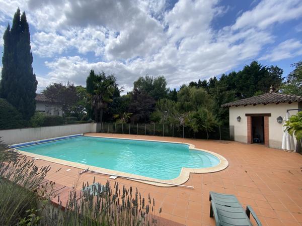 Moissac (82200) TARN ET GARONNE MOISSAC Ravissante maison de campagne avec maison d'amis, piscine et terrains de 6 plus hec