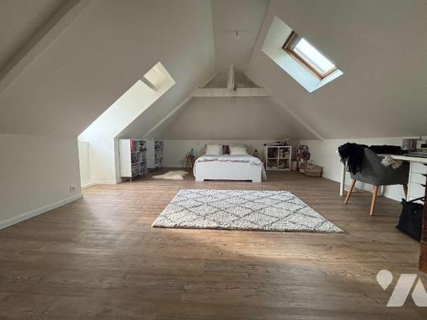 NOUVEAUTE ! Etude Trente-Cinq Notaires 

RARE A LA VENTE ! 

Au coeur de Rochebonne, au pie...