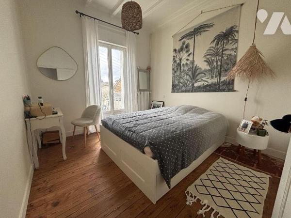 NOUVEAUTE ! Etude Trente-Cinq Notaires 

RARE A LA VENTE ! 

Au coeur de Rochebonne, au pie...